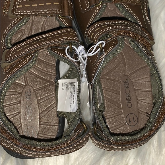 💙 NWT. Kid (Boy) Sandal w/adjustable straps. - Picture 3 of 8